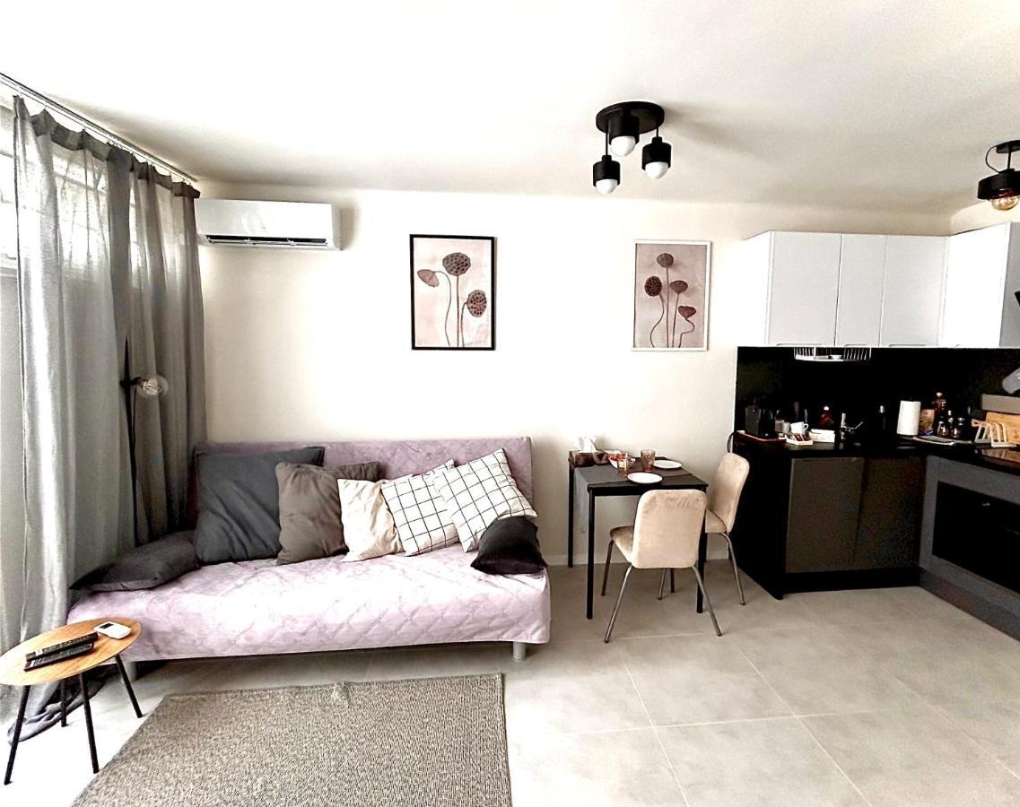 Sky Apartment Comfy Suite Pereca Варшава Экстерьер фото